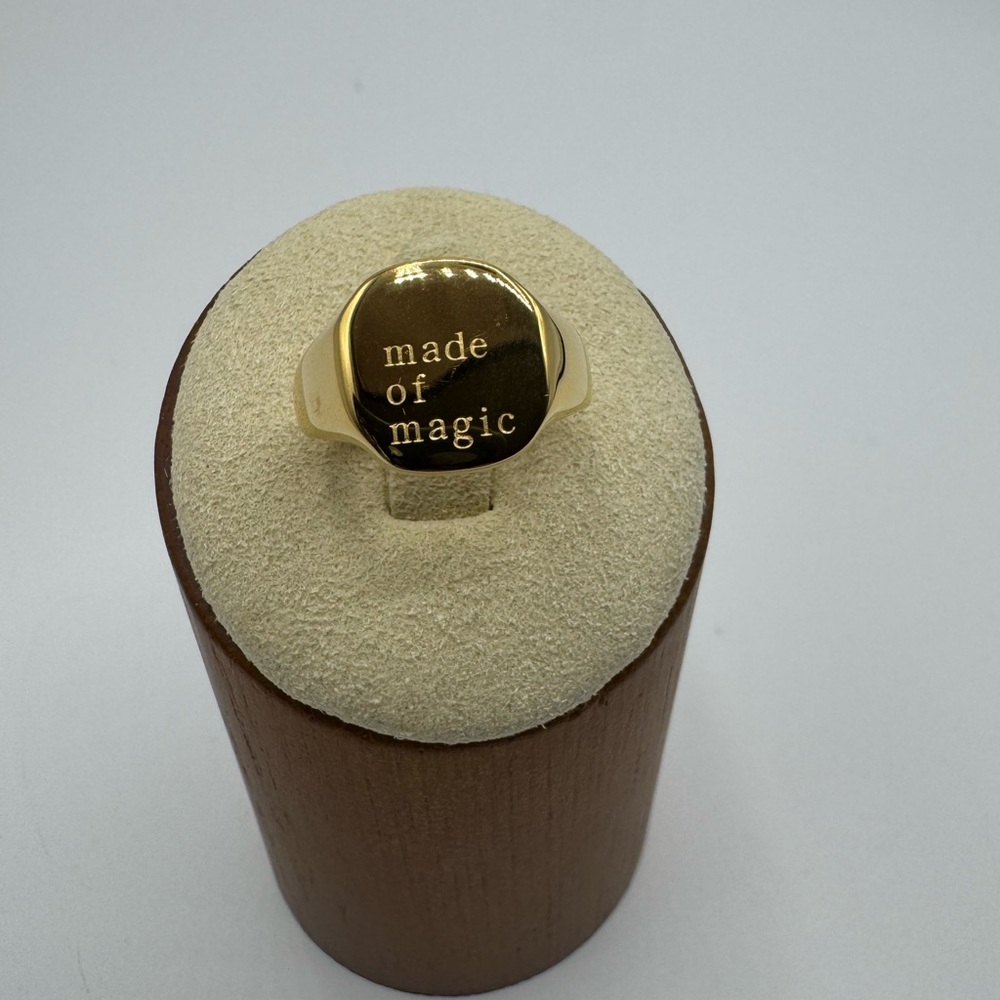 ✨ 14k “Made of Magic” Signet Ring ✨ - Picture 3 of 6